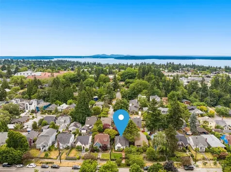 2729 38th Avenue SW Seattle WA 98126