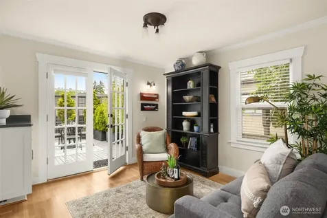 2729 38th Avenue SW Seattle WA 98126