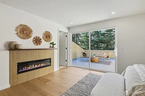 6560 W Mercer Way Mercer Island WA 98040