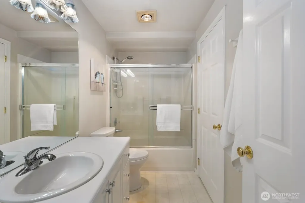 9494 Redmond Woodinville Road NE Redmond WA 98052