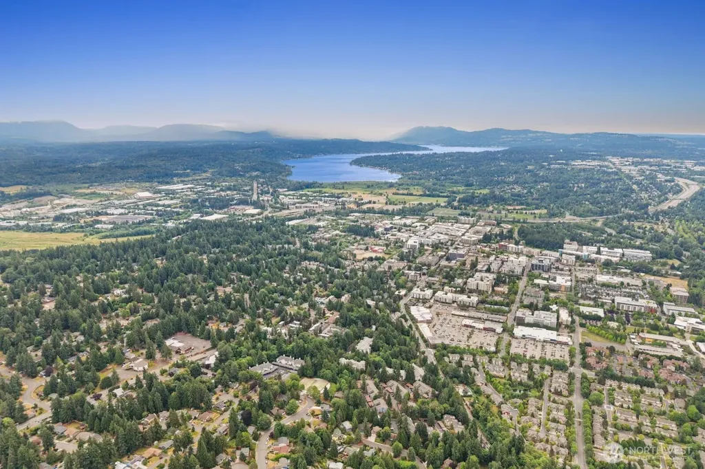 9494 Redmond Woodinville Road NE Redmond WA 98052