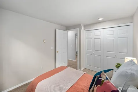 9494 Redmond Woodinville Road NE Redmond WA 98052