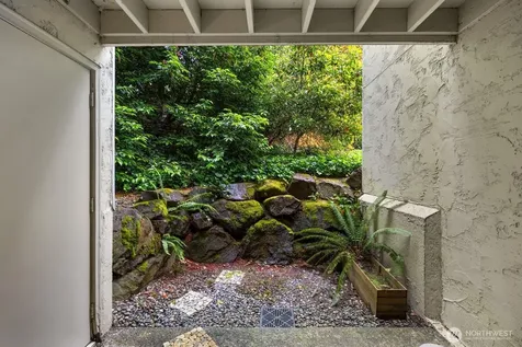 9494 Redmond Woodinville Road NE Redmond WA 98052