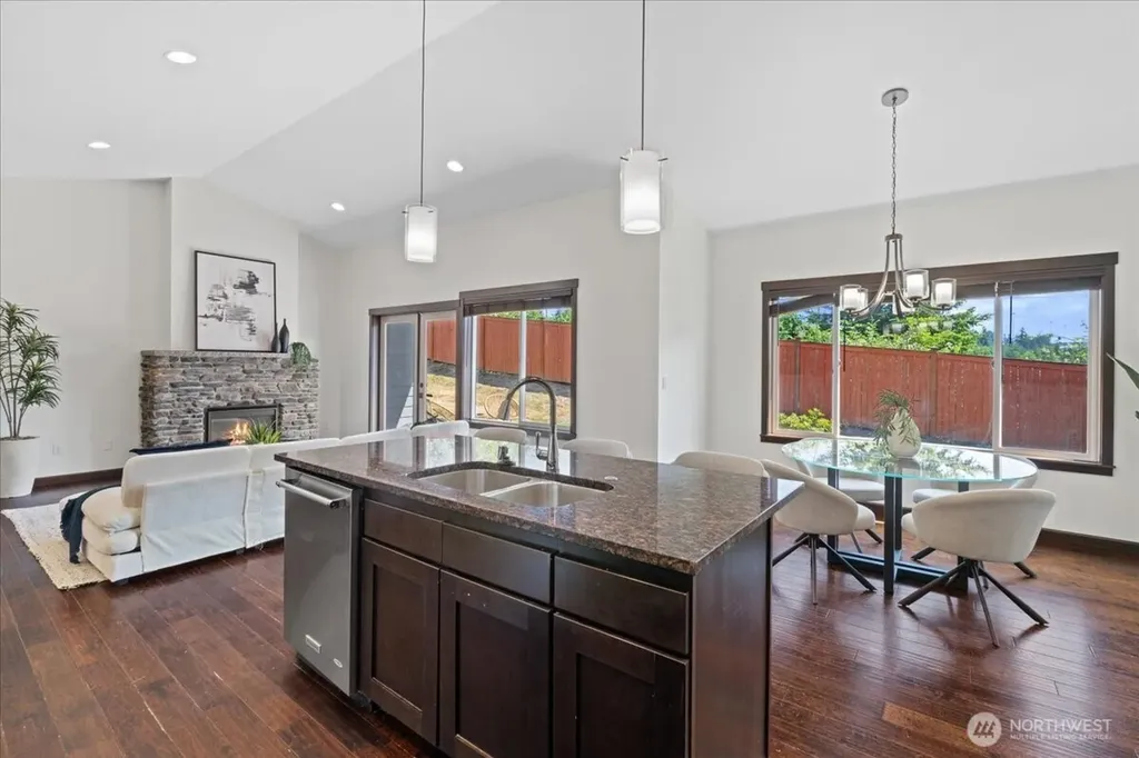 7523 Broadway Everett WA 98203