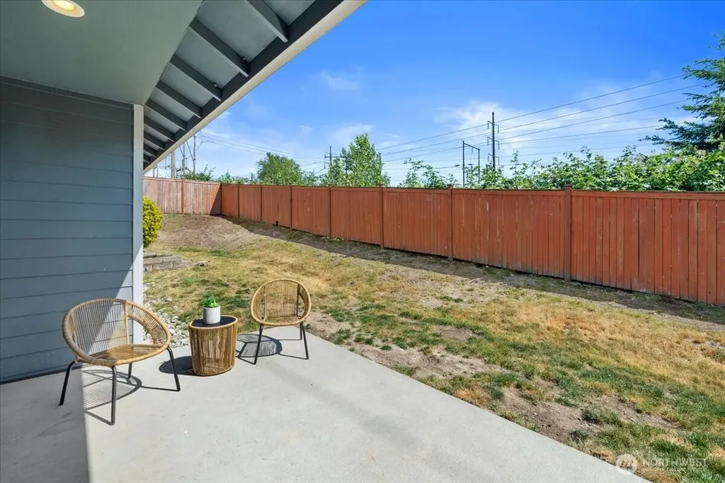7523 Broadway Everett WA 98203