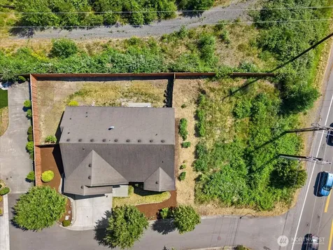 7523 Broadway Everett WA 98203
