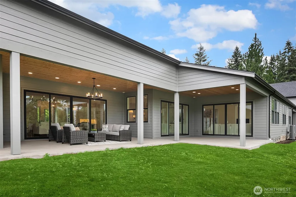 15628 84th Street NE Lake Stevens WA 98258