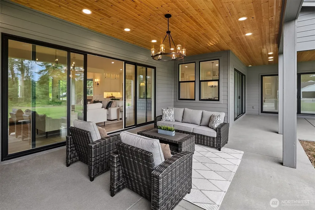 15628 84th Street NE Lake Stevens WA 98258