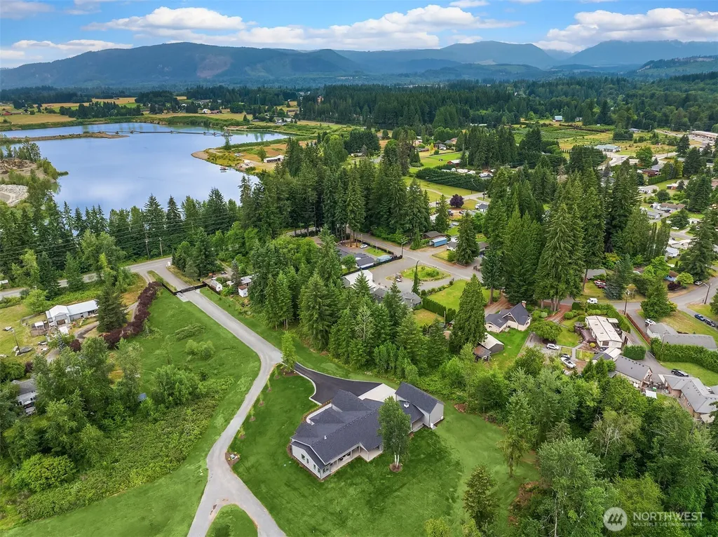 15628 84th Street NE Lake Stevens WA 98258