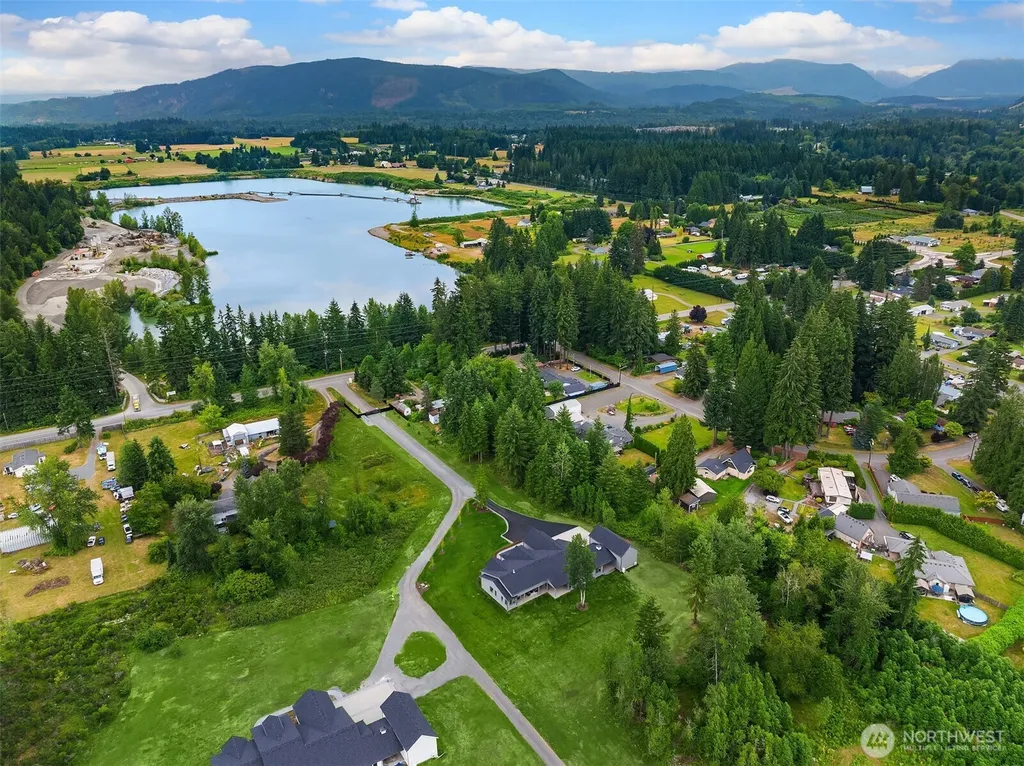 15628 84th Street NE Lake Stevens WA 98258