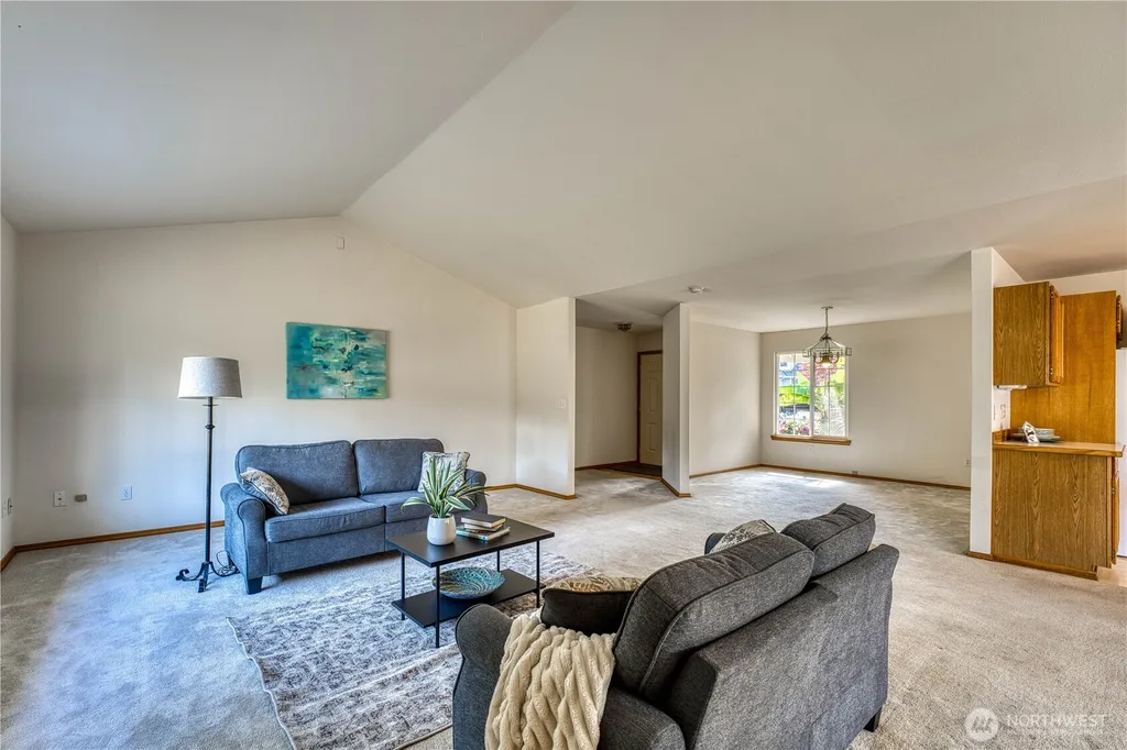 20106 Bue Rund Loop NE Poulsbo WA 98370