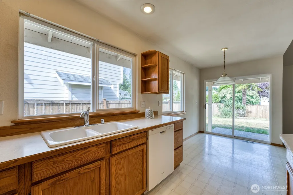 20106 Bue Rund Loop NE Poulsbo WA 98370