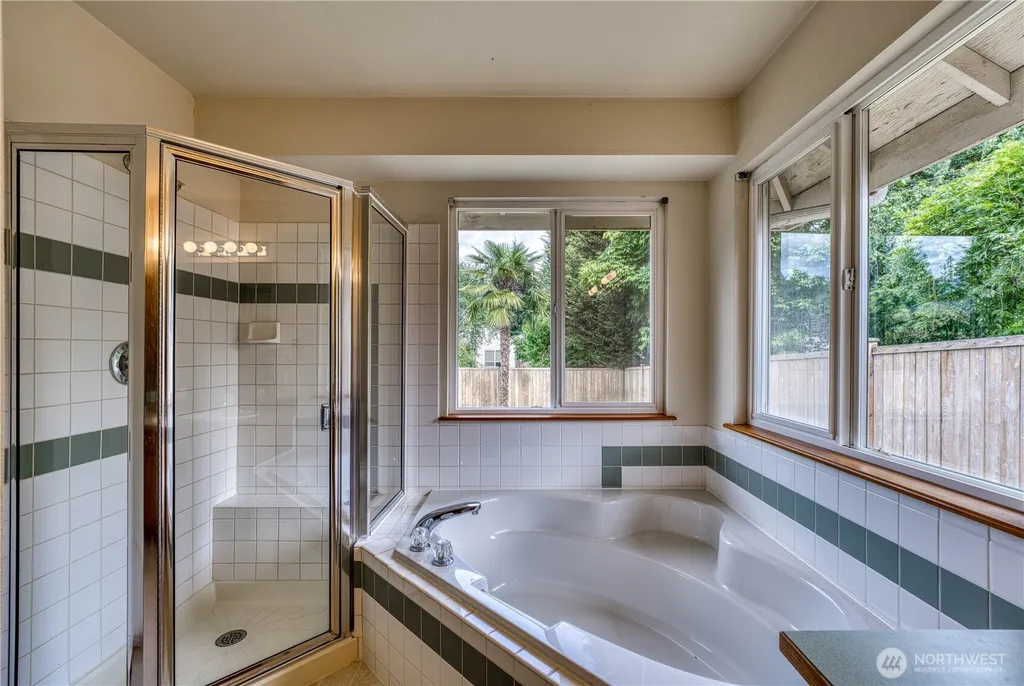 20106 Bue Rund Loop NE Poulsbo WA 98370