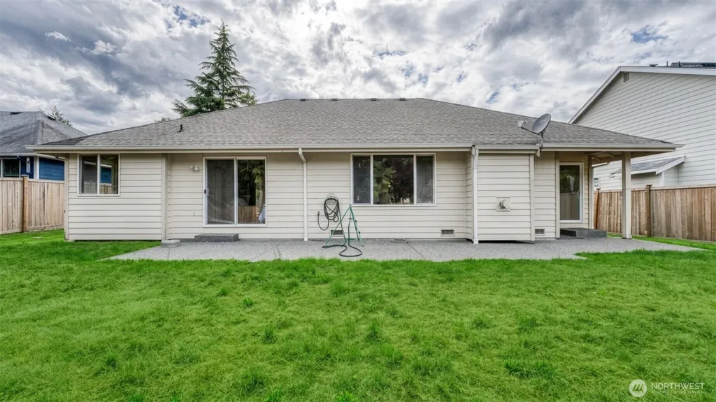 20106 Bue Rund Loop NE Poulsbo WA 98370