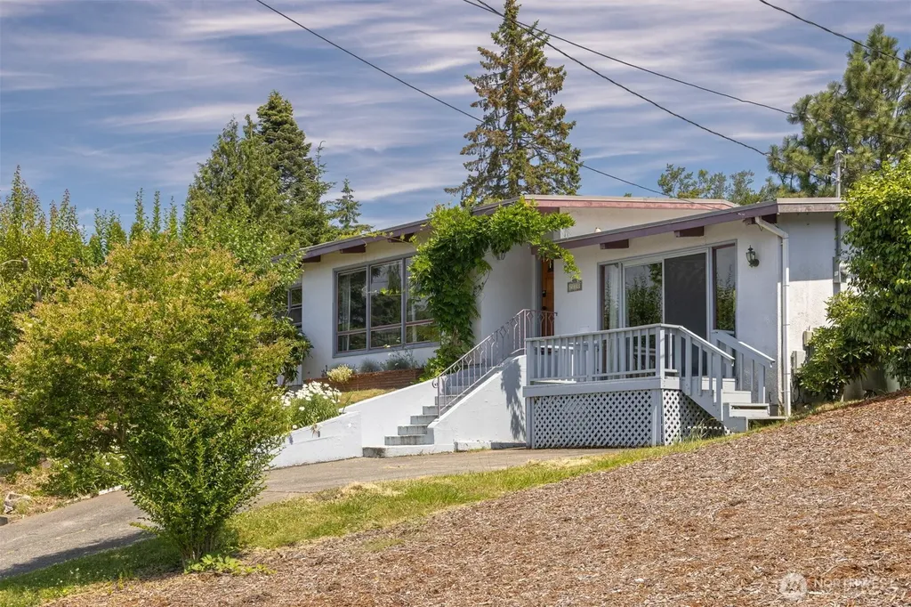 2210 Huron Street Bellingham WA 98229