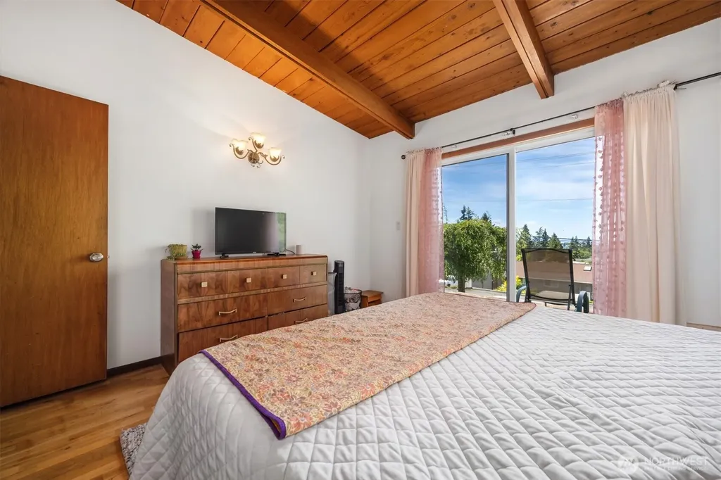 2210 Huron Street Bellingham WA 98229