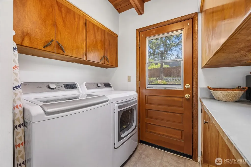 2210 Huron Street Bellingham WA 98229