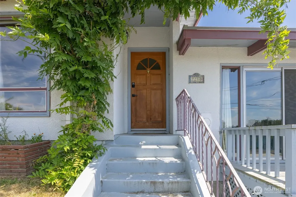 2210 Huron Street Bellingham WA 98229
