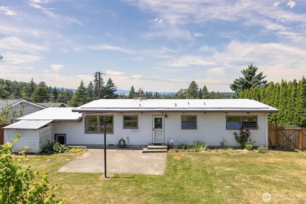 2210 Huron Street Bellingham WA 98229