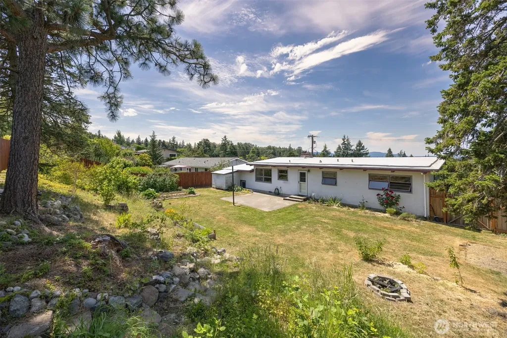 2210 Huron Street Bellingham WA 98229
