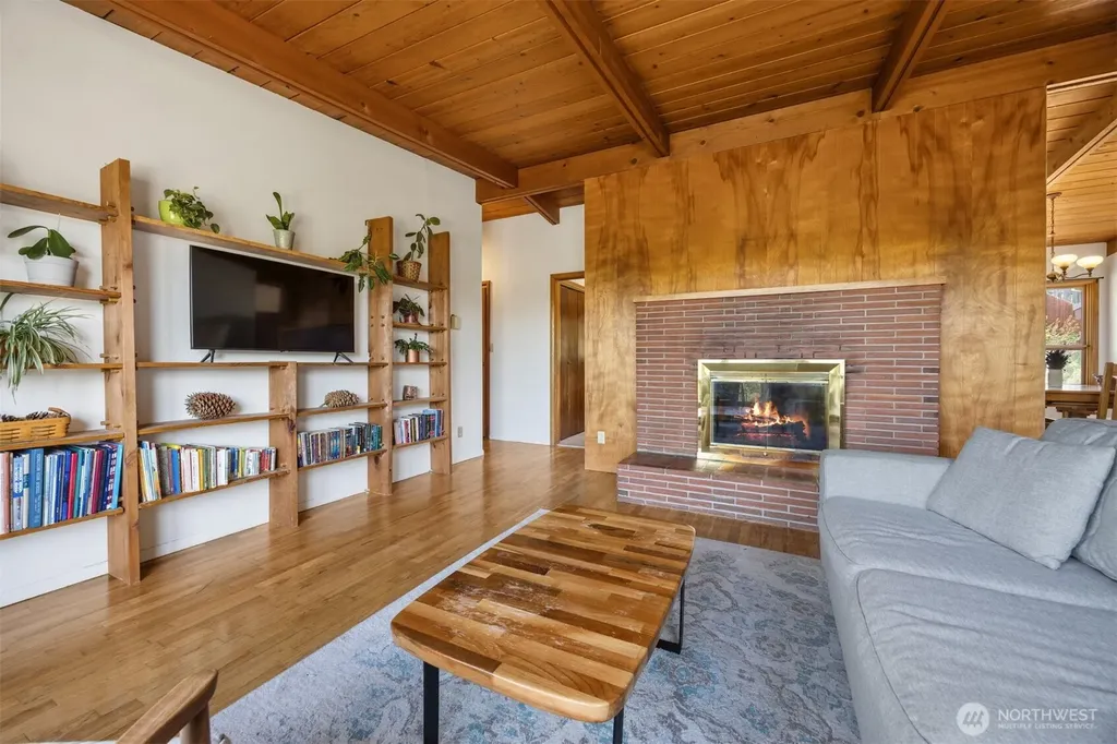 2210 Huron Street Bellingham WA 98229