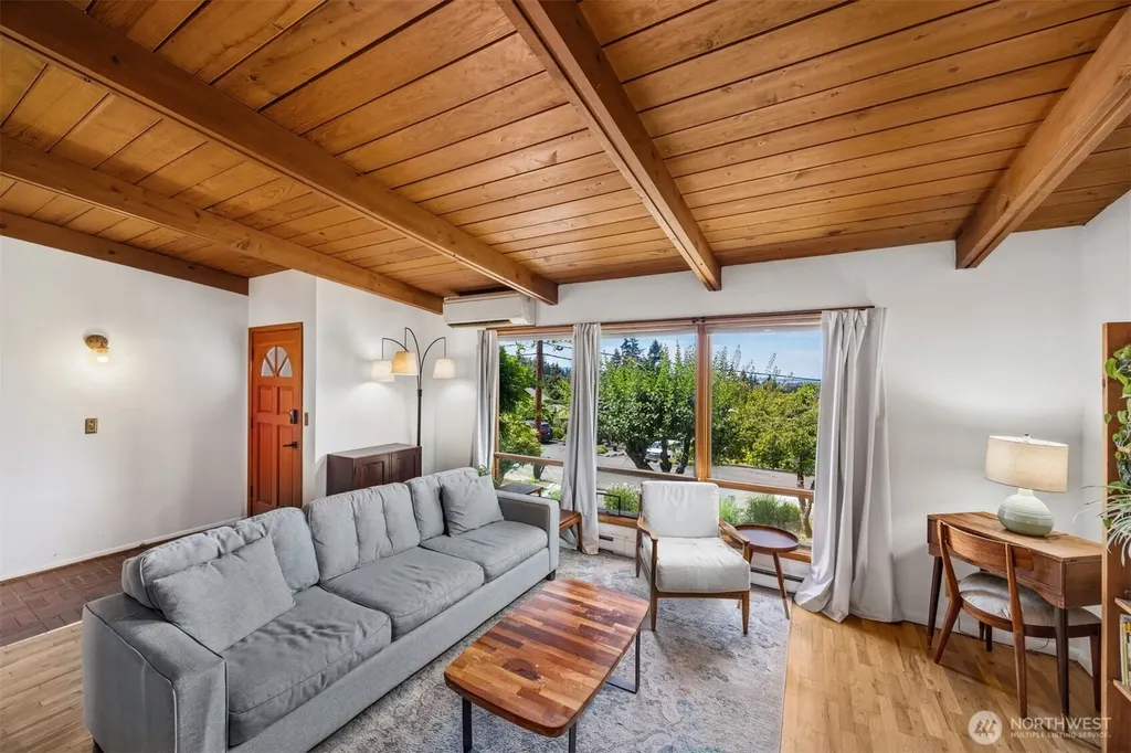 2210 Huron Street Bellingham WA 98229