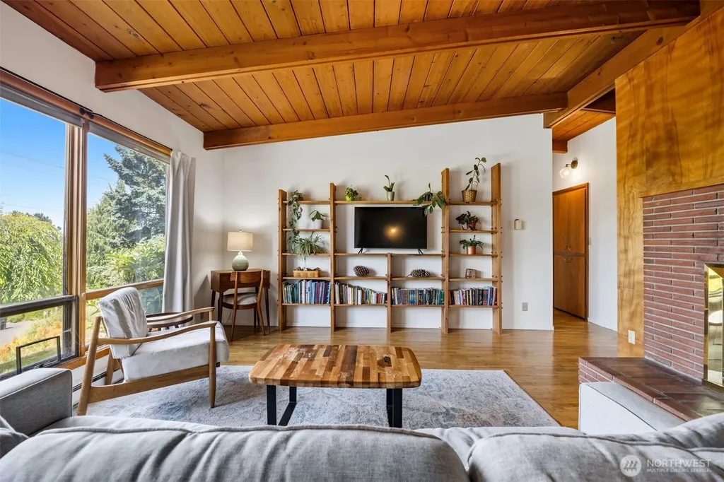 2210 Huron Street Bellingham WA 98229