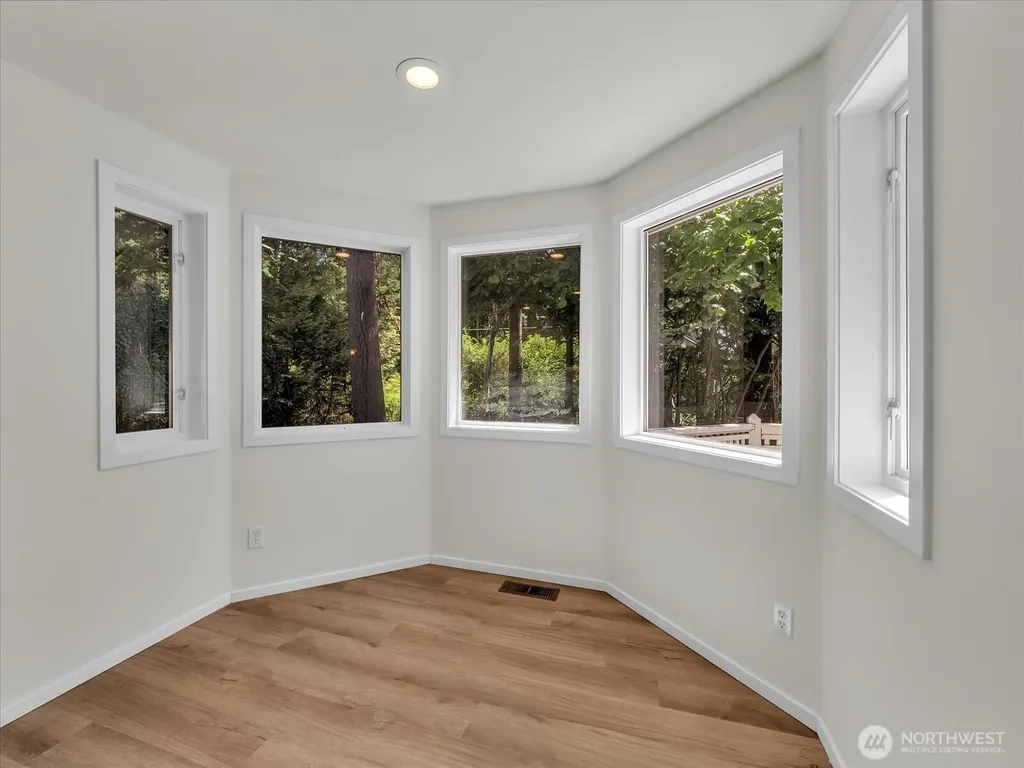 3851 Ambleside Lane NE Bremerton WA 98311