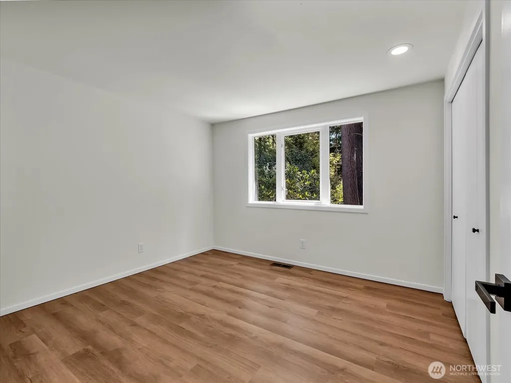 3851 Ambleside Lane NE Bremerton WA 98311