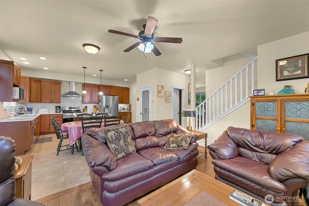 1216 Creekwood Lane Bellingham WA 98229