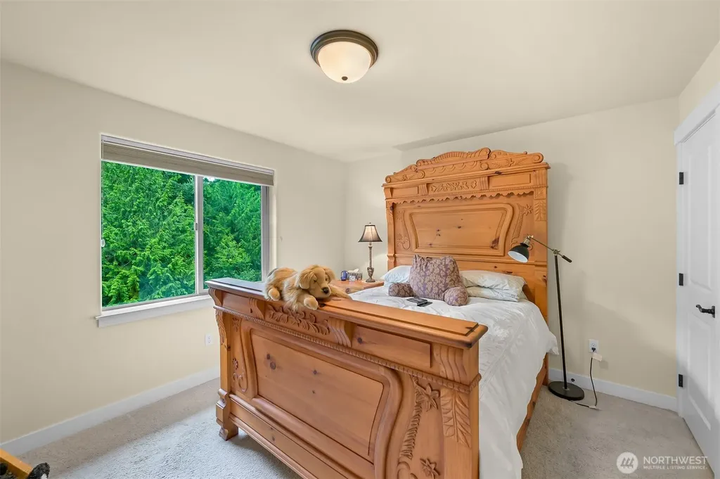 1216 Creekwood Lane Bellingham WA 98229