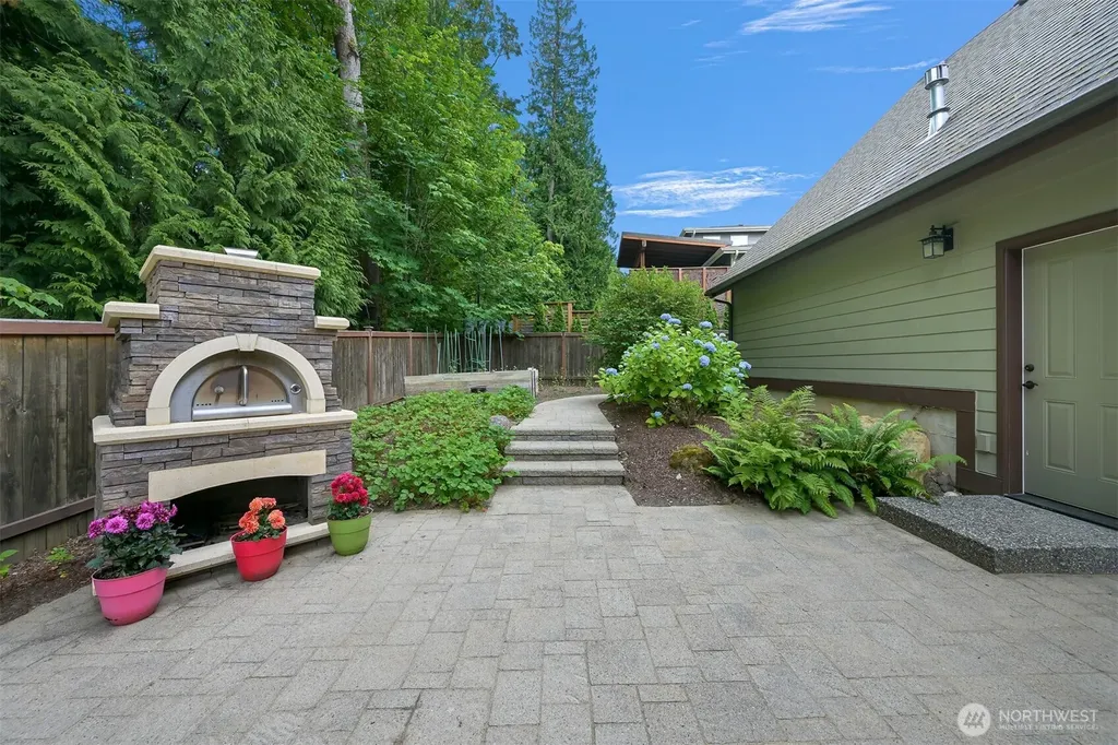 1216 Creekwood Lane Bellingham WA 98229