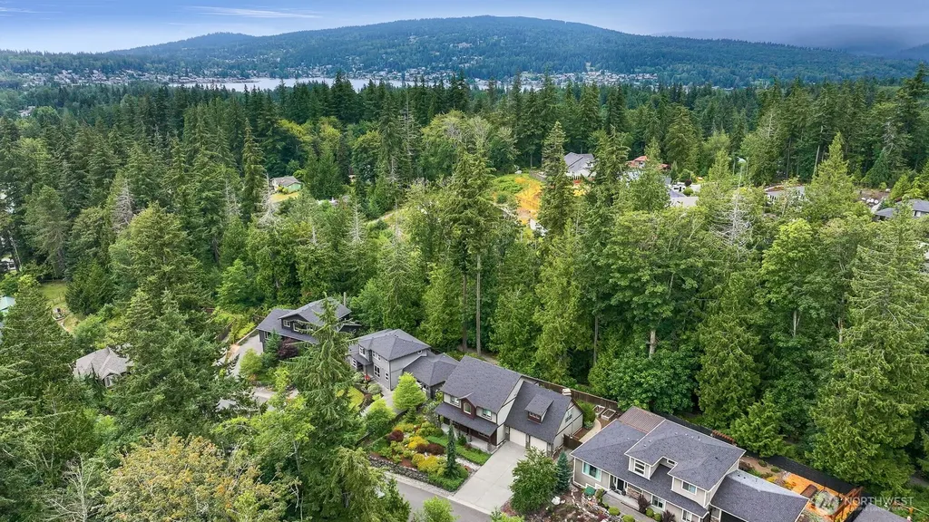 1216 Creekwood Lane Bellingham WA 98229