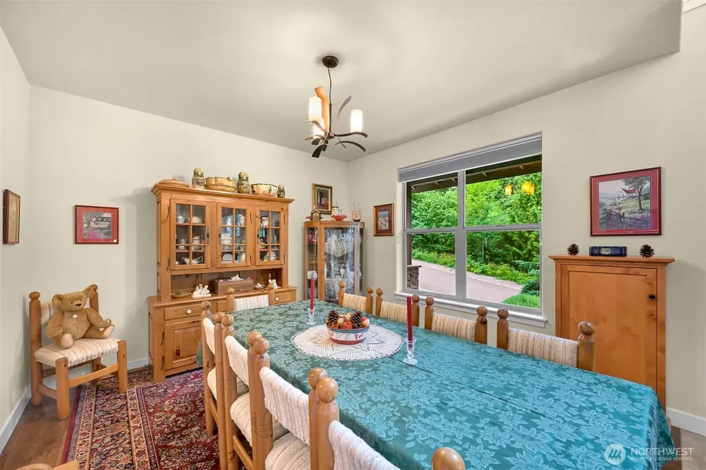 1216 Creekwood Lane Bellingham WA 98229