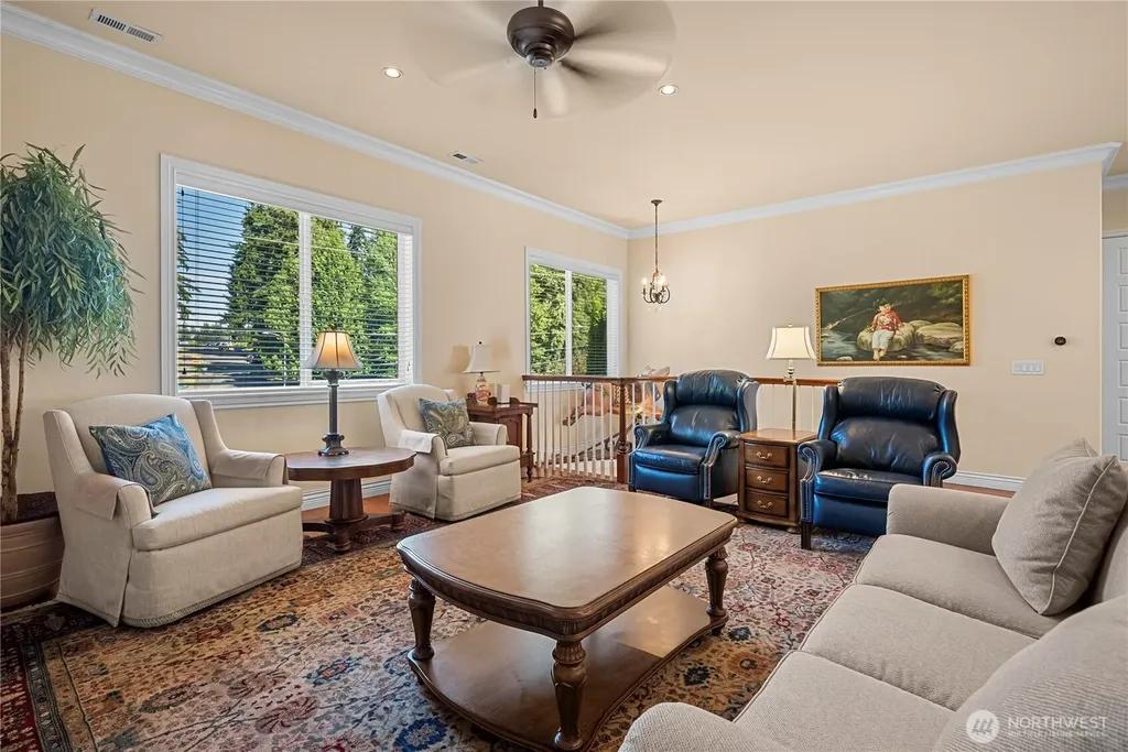 624 San Juan Avenue Fircrest WA 98466