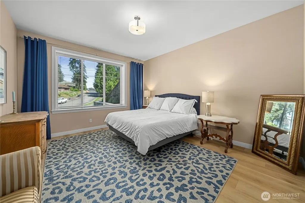 624 San Juan Avenue Fircrest WA 98466
