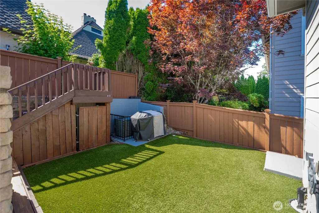624 San Juan Avenue Fircrest WA 98466