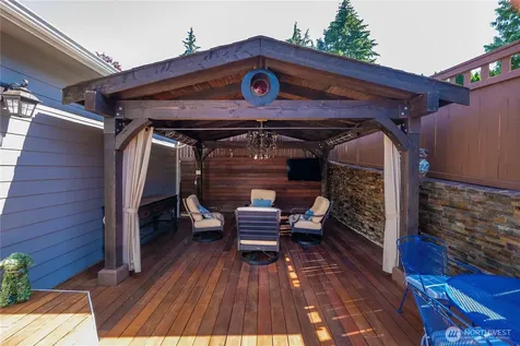 624 San Juan Avenue Fircrest WA 98466