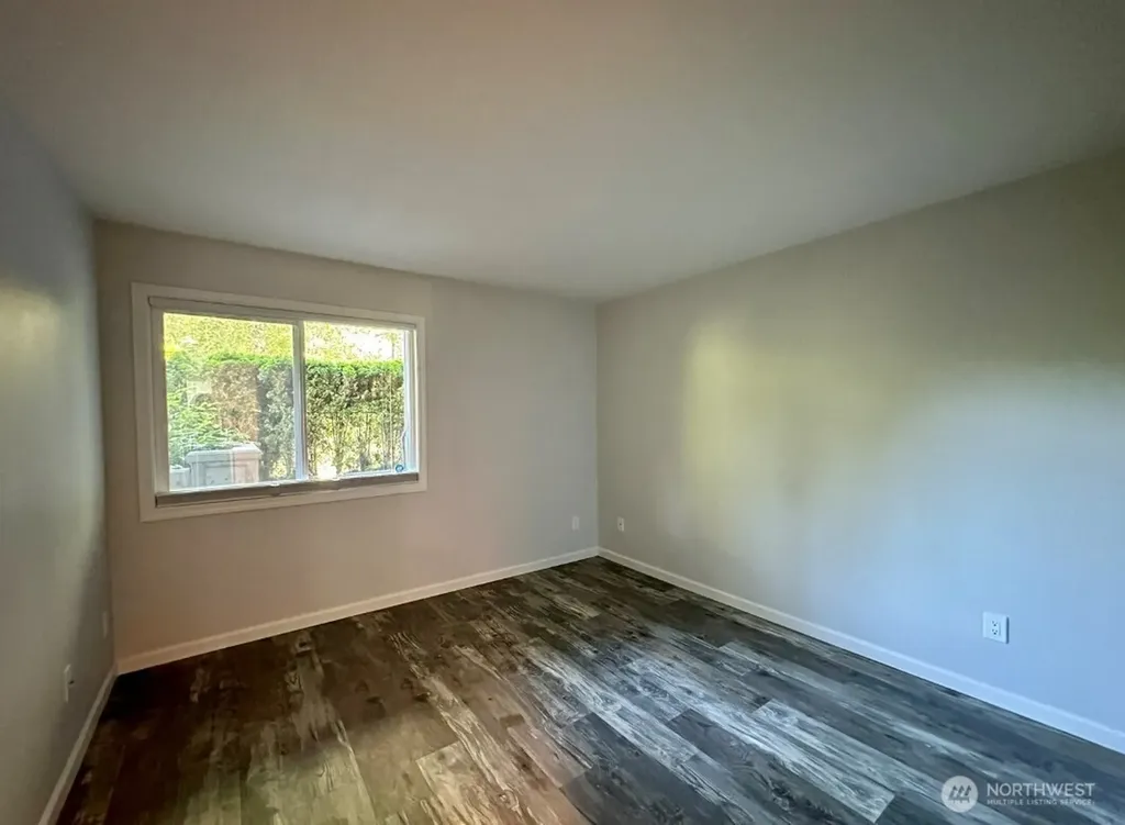 9201 NE Juanita Drive Kirkland WA 98034