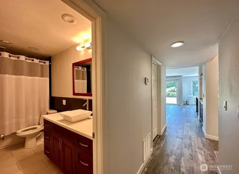 9201 NE Juanita Drive Kirkland WA 98034