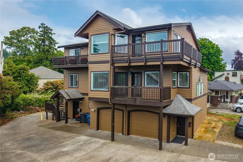 330 E Bay Drive NE Olympia WA 98506