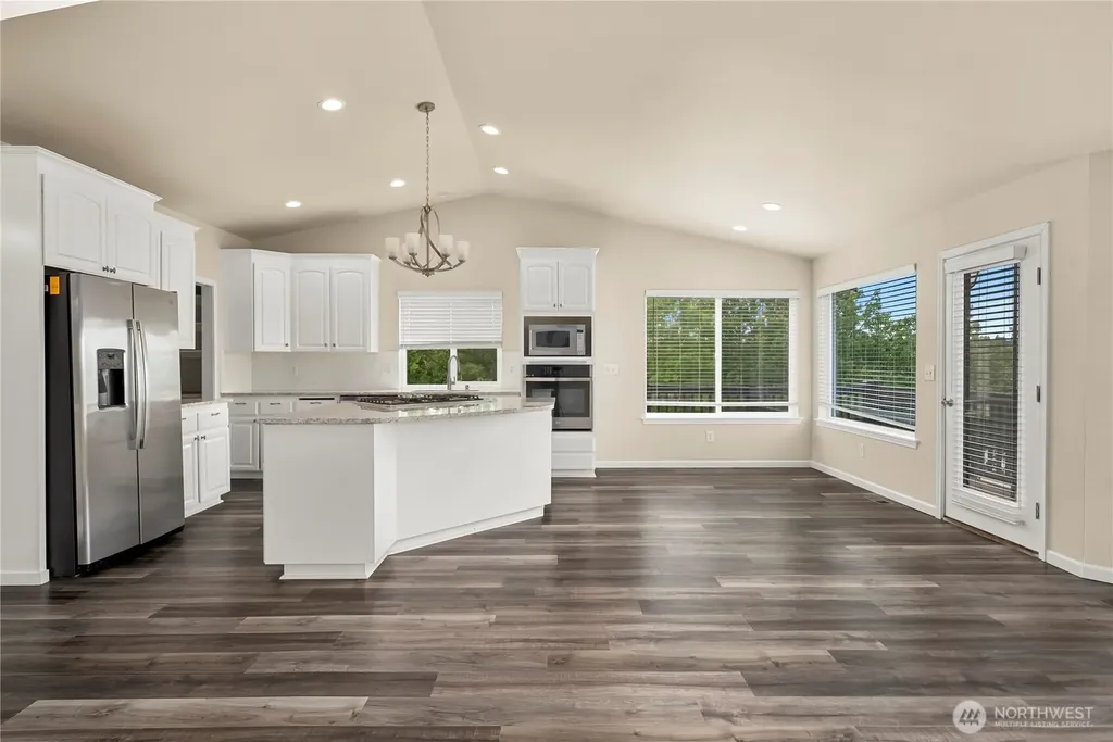 330 E Bay Drive NE Olympia WA 98506
