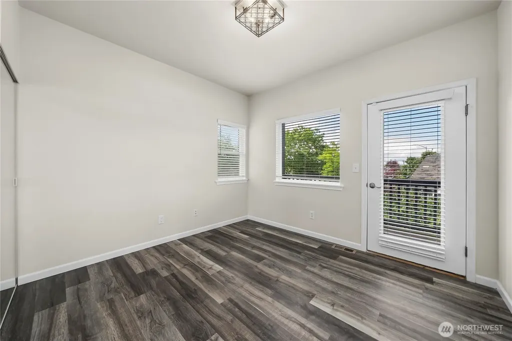 330 E Bay Drive NE Olympia WA 98506