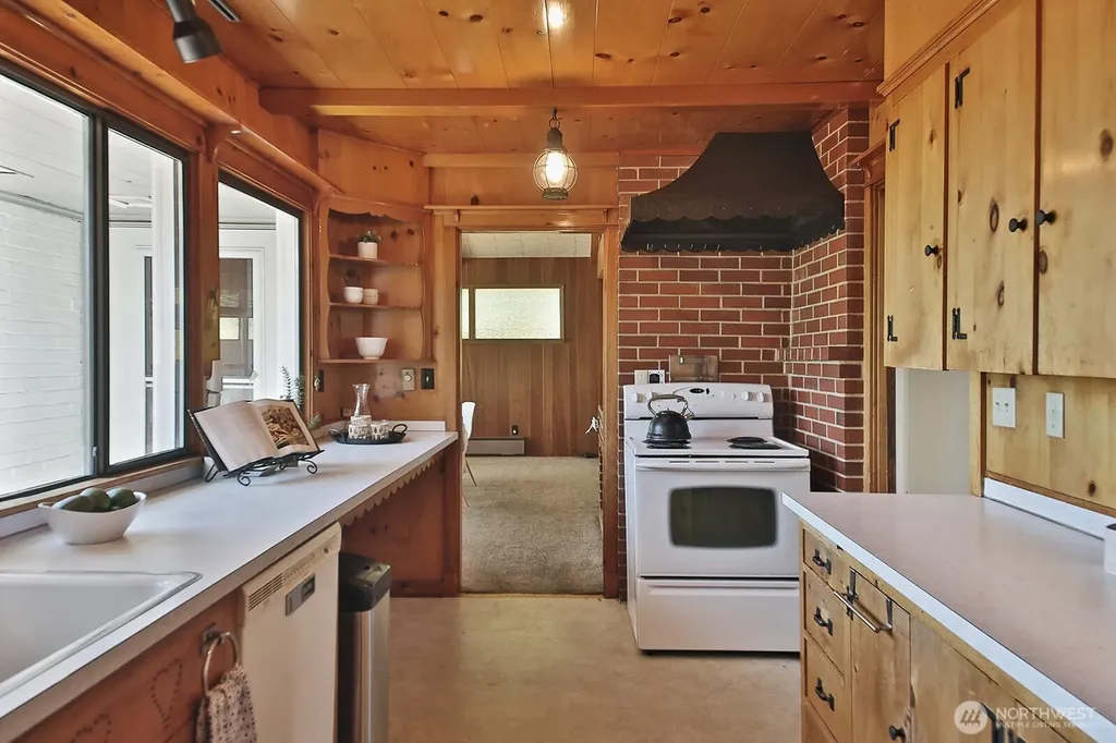 848 Old Beach Road Freeland WA 98249