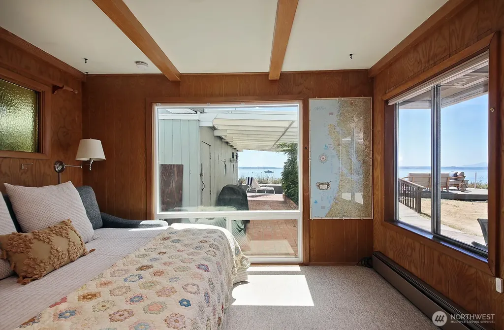 848 Old Beach Road Freeland WA 98249