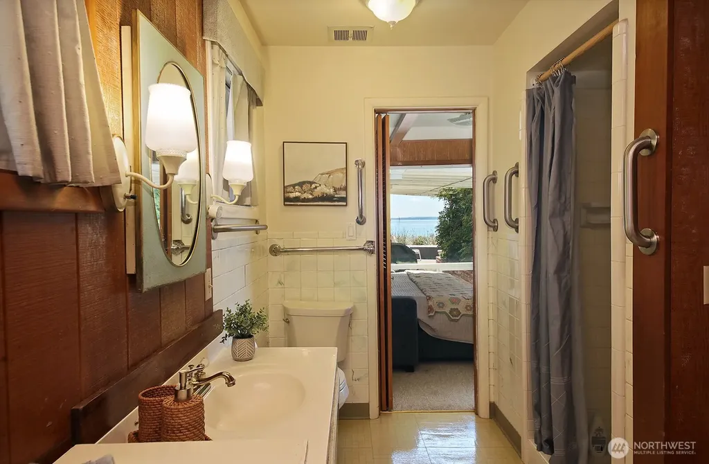 848 Old Beach Road Freeland WA 98249
