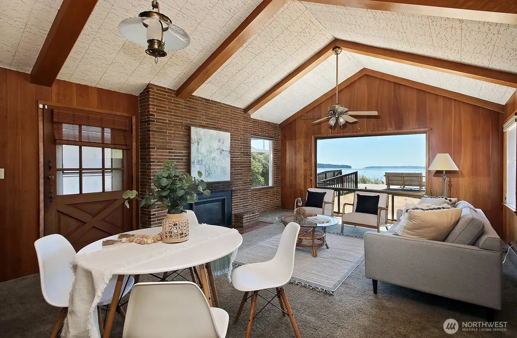848 Old Beach Road Freeland WA 98249