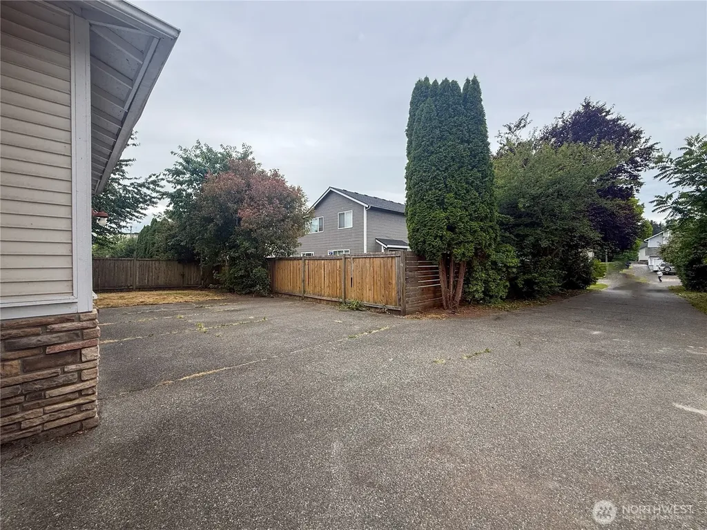 651 Milwaukee Boulevard S Pacific WA 98047