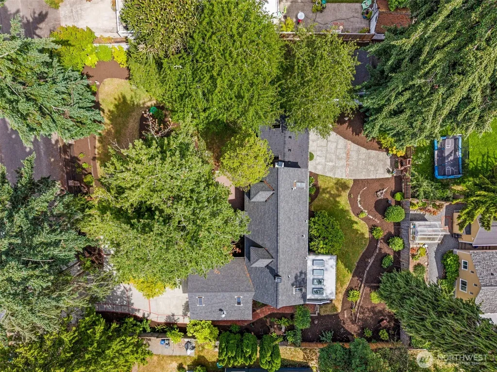 15440 22nd Ave SW Burien WA 98166