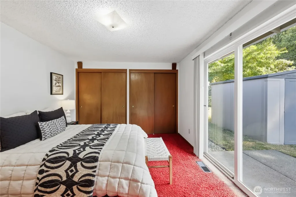 17940 9th Avenue NE Poulsbo WA 98370